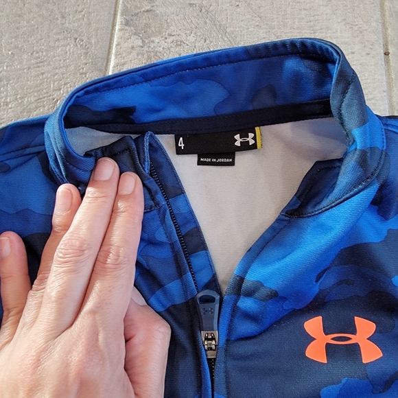 5 pcs Under Armour jackets/hoodie - Picture 9 of 16